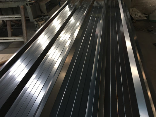 20-275g/M2 Lapisan Baja Bergelombang Berlapis Seng / Panel Atap Galvanis Untuk Konstruksi