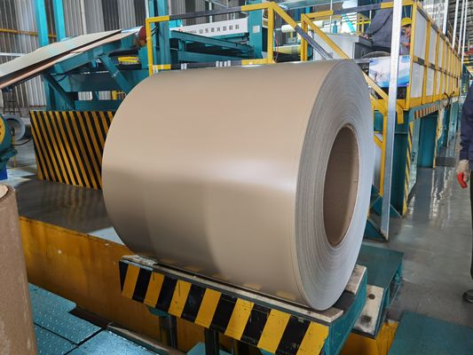 Custom PPGL Steel Coil 600mm-1250mm Untuk Bahan Bangunan