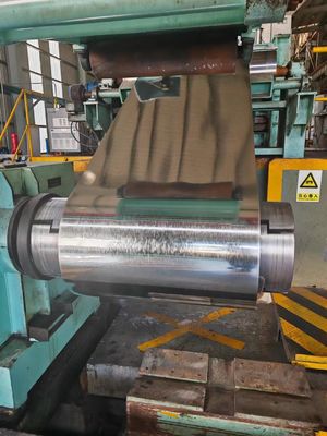 Pabrik Koil Baja Galvanis Bertahan Lapisan Seng 600mm-1250mm Lebar